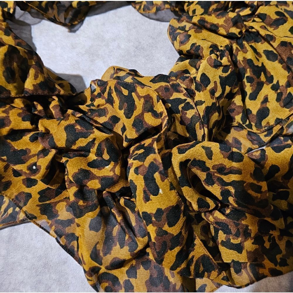 COLLECTION EIGHTEEN Cheetah Boa POLYESTER Scarf 13" x 72"‎ - Picture 2 of 4